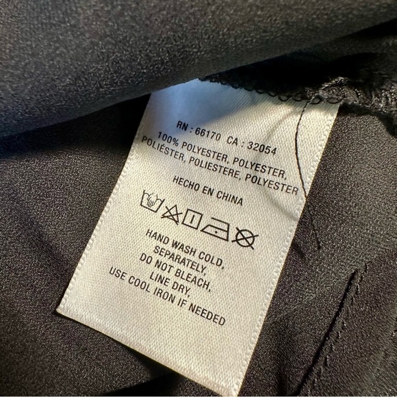 Maeve ‘Liesel Ruffled Cold Shoulder Blouse’ in Black Size Small - Picture 11 of 16